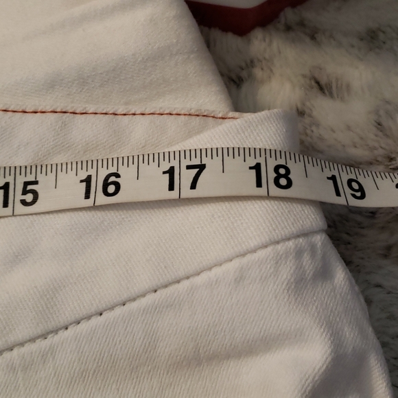 NWT Plus Size Eddie Bauer Jeans - Picture 4 of 7